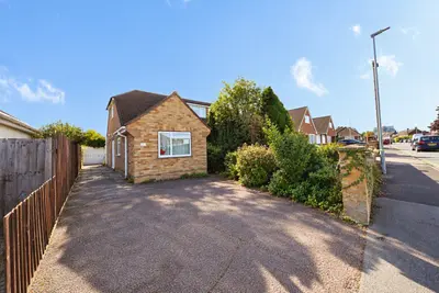Onslow Road, Luton, LU4