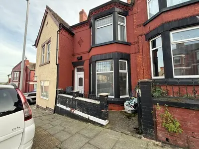 Town Road, Birkenhead, CH42