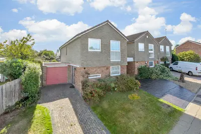 Westway, Pembury, TN2