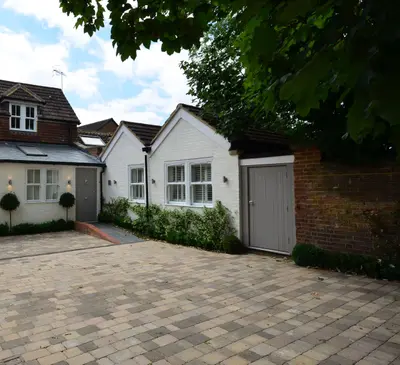 2 The Old Coach House, Wharf Road, Guildford