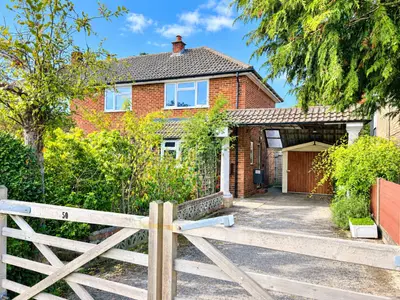 Three Firs Way, Burghfield Common, RG7