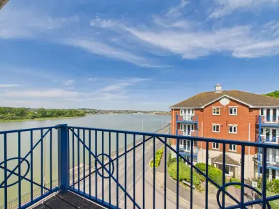 Applecross Close, Rochester, ME1