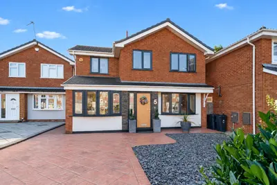 Case Grove, Prescot, L35
