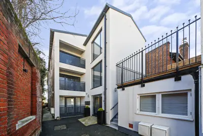 London Street, Chertsey, KT16