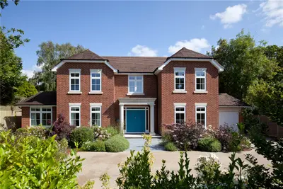 Barrs Avenue, New Milton, Hampshire, BH25 5HL