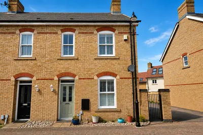 Charlotte Avenue, Fairfield, SG5