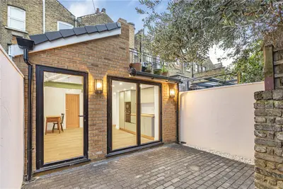 Lower Clapton Road, London, E5