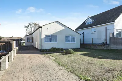Scarborough Drive, Minster On Sea, ME12