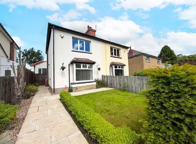 Birchwood Road, Low Utley, Keighley, BD20 6BX