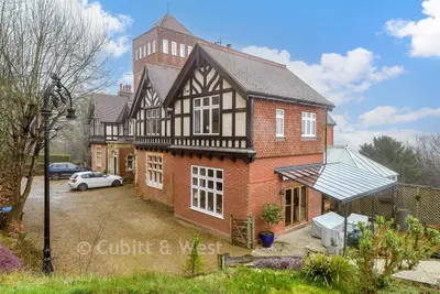 War Coppice Road, Caterham, CR3