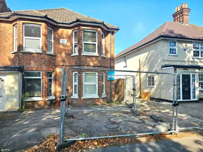 Maybury Road, Woking, GU21