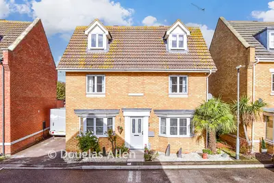 Nesbit Close, Wickford, SS12