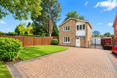 Overton Way, Peterborough, PE2