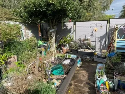 Spring Close, Lees, OL4