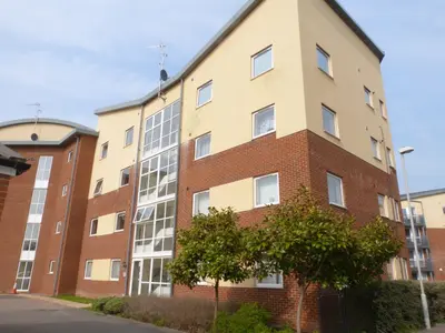 Longhorn Avenue, Gloucester