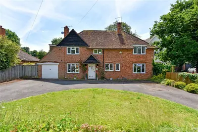 Thicket Grove, Maidenhead, Berkshire, SL6 4LW