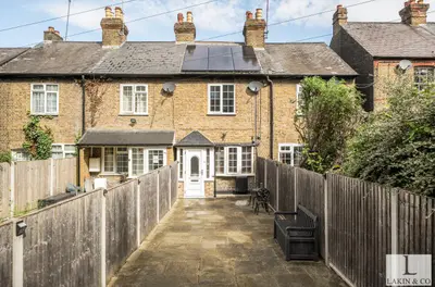 High Street, Uxbridge, UB8 1AN