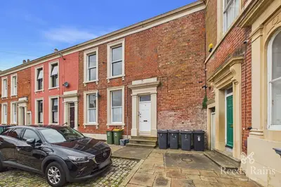Avenham Place, Preston, Lancashire, PR1