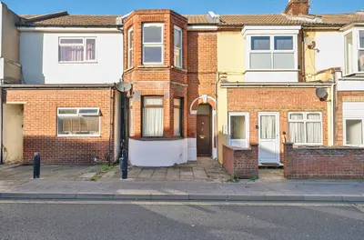 New Road, Portsmouth, PO2