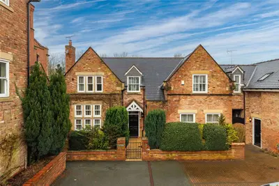 Strathalyn, Rossett, Wrexham, LL12 0GB