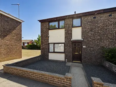 Poplar Close, Witham, CM8
