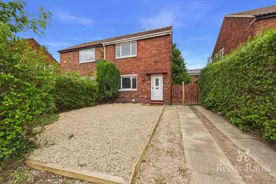 Langsett Road, Wakefield, West Yorkshire, WF2