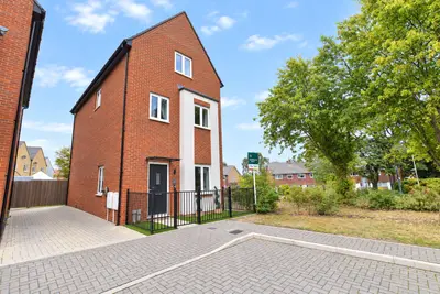 Brampton View, Farnborough, Hampshire, GU14 0FT