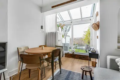 Upper Richmond Road West, East Sheen, SW14