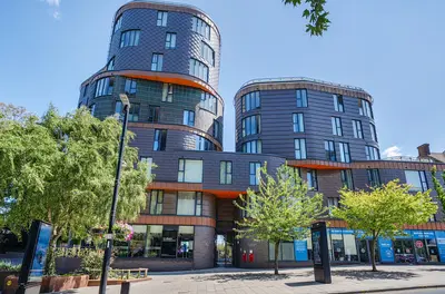 Apartment for sale in Station Road, Sidcup, DA15 7AH