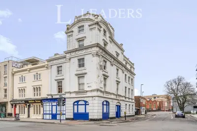 Royal Crescent Road, Southampton, SO14