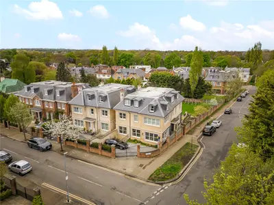 Bank Lane, Roehampton, SW15