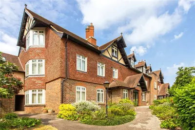 Horsham Road, Bramley, GU5