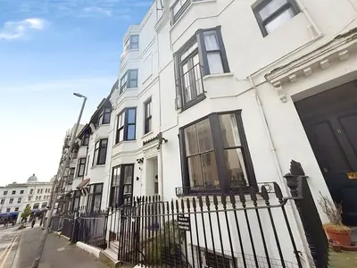 Queen Square, Brighton, East Sussex, BN1