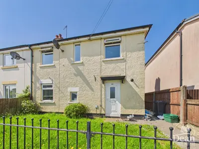 Tufthorn Avenue, Coleford