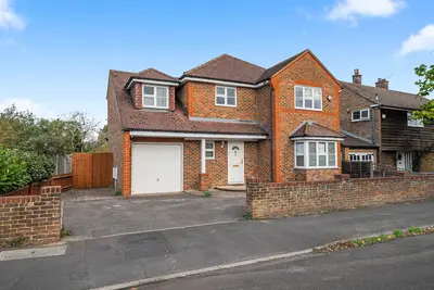 Weston Avenue, West Molesey, KT8