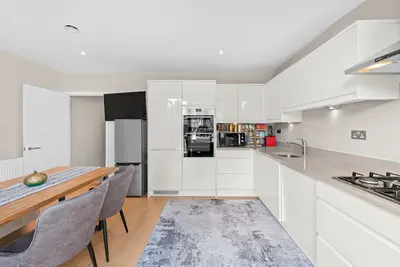 Brook Lane North, Brentford, TW8