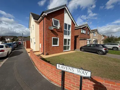 Waverley Lane, Burton-On-Trent, DE14
