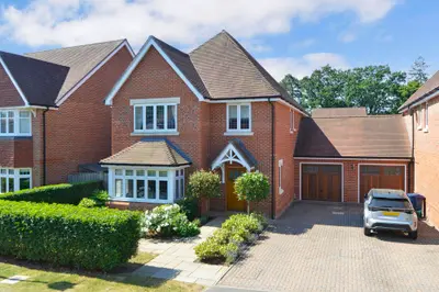 Newlands, Cranleigh, GU6