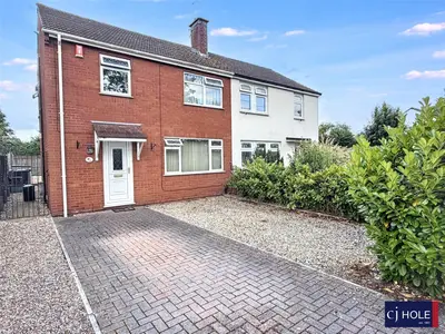 Hillview Road, Hucclecote, GL3