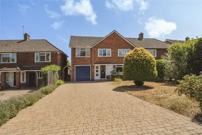 Boltons Lane, Woking, GU22