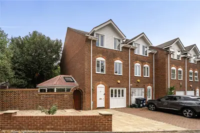 Castlebar Park, Ealing, W5