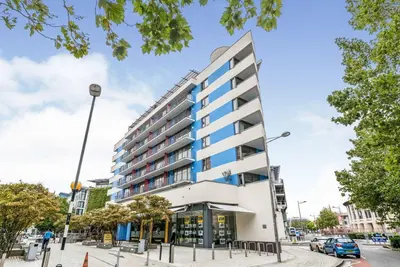 Cathedral Walk, BS1