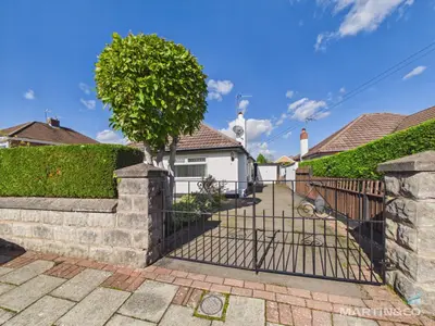 Caldicott Avenue, Bromborough, CH62