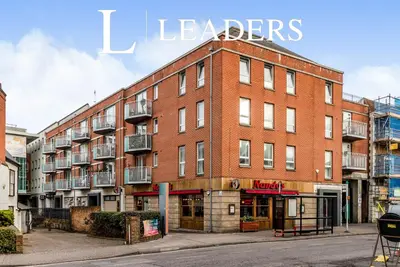 The Oaks Square, Epsom, KT19