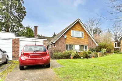 7 Thanescroft Gardens, Croydon