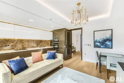 Warwick Lane, London, W14
