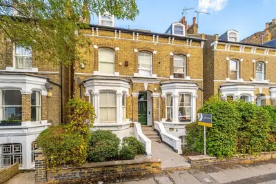 Gauden Road, SW4