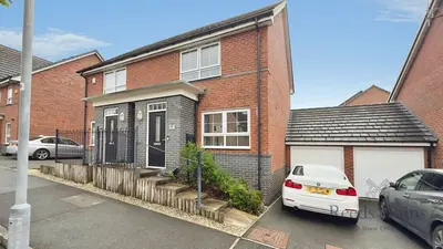 Navigation Way, Newcastle, Staffordshire, ST5