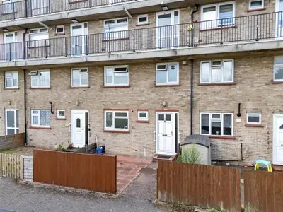 Kennedy Avenue, Enfield, EN3