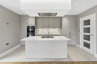 Flat 4 The Catsey Catsey Lane, Bushey...